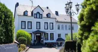 von_poll_real_estate_property_25014102_image_0