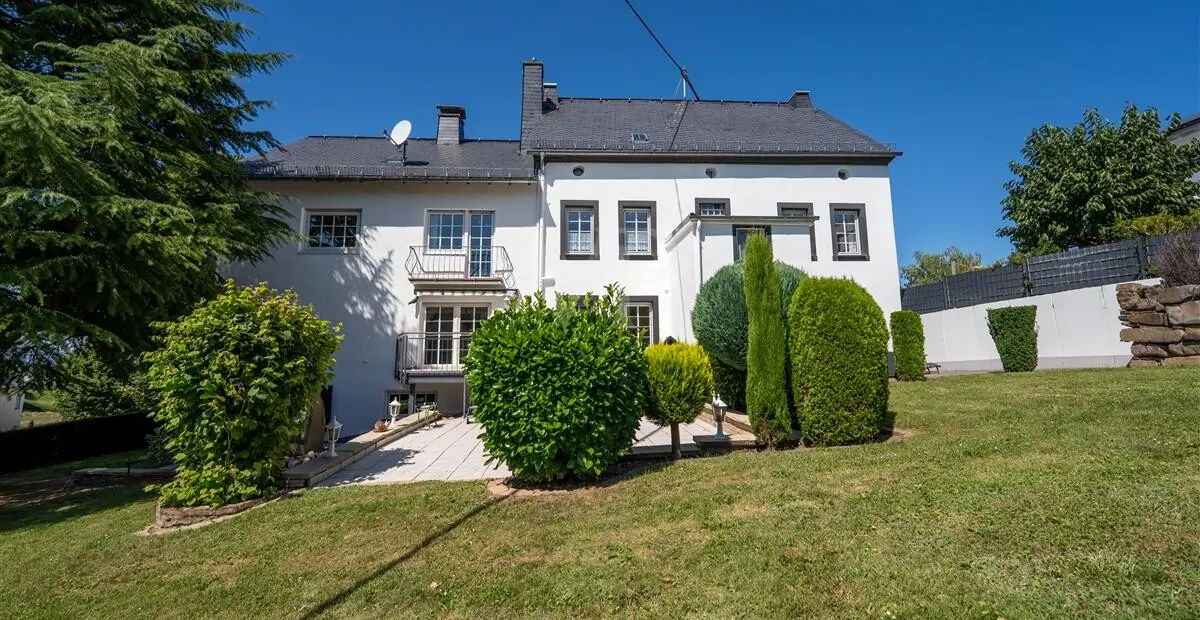 Hausansicht Gartenbereich hinten