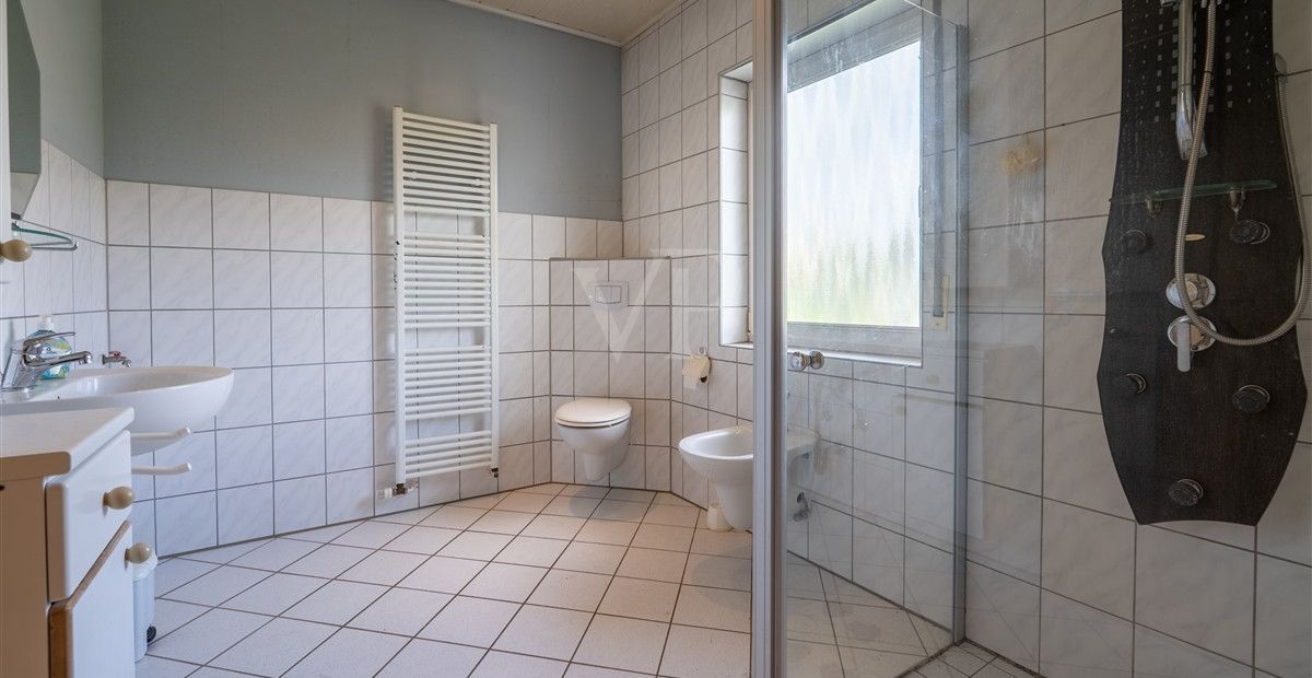 Bad mit Dusche