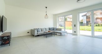 von_poll_real_estate_property_25211034_image_1