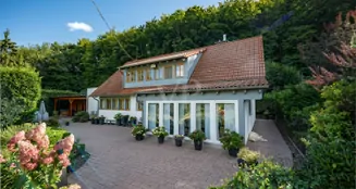 von_poll_real_estate_property_25014078_image_2