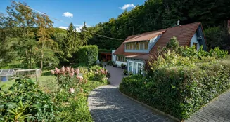 von_poll_real_estate_property_25014078_image_0