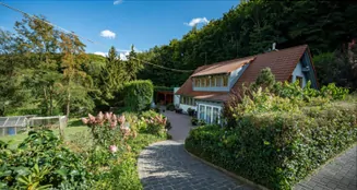 von_poll_real_estate_property_25014078_image_0