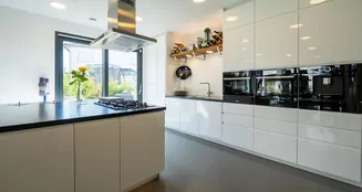 von_poll_real_estate_property_25211031_image_3