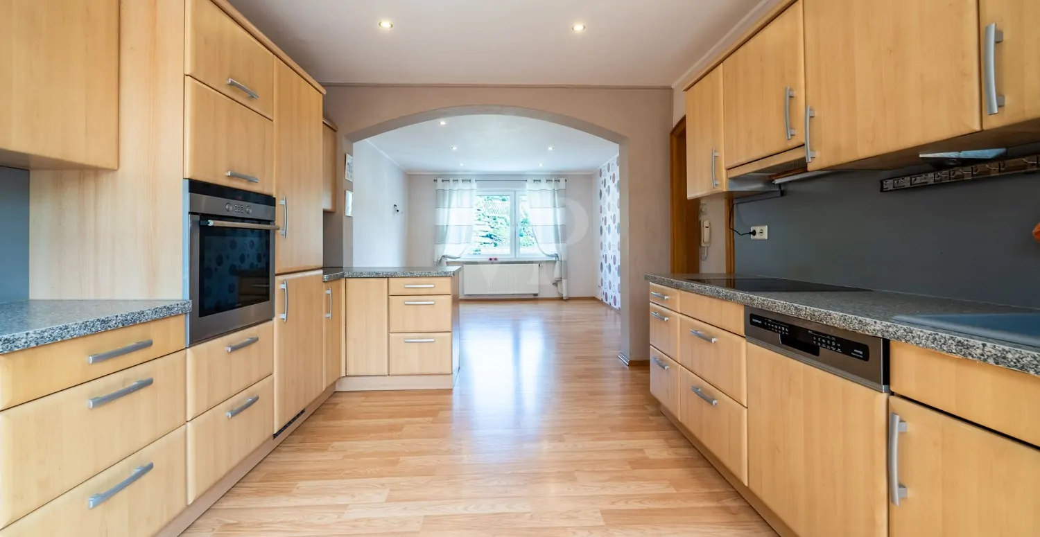 Küche mit Essbereich