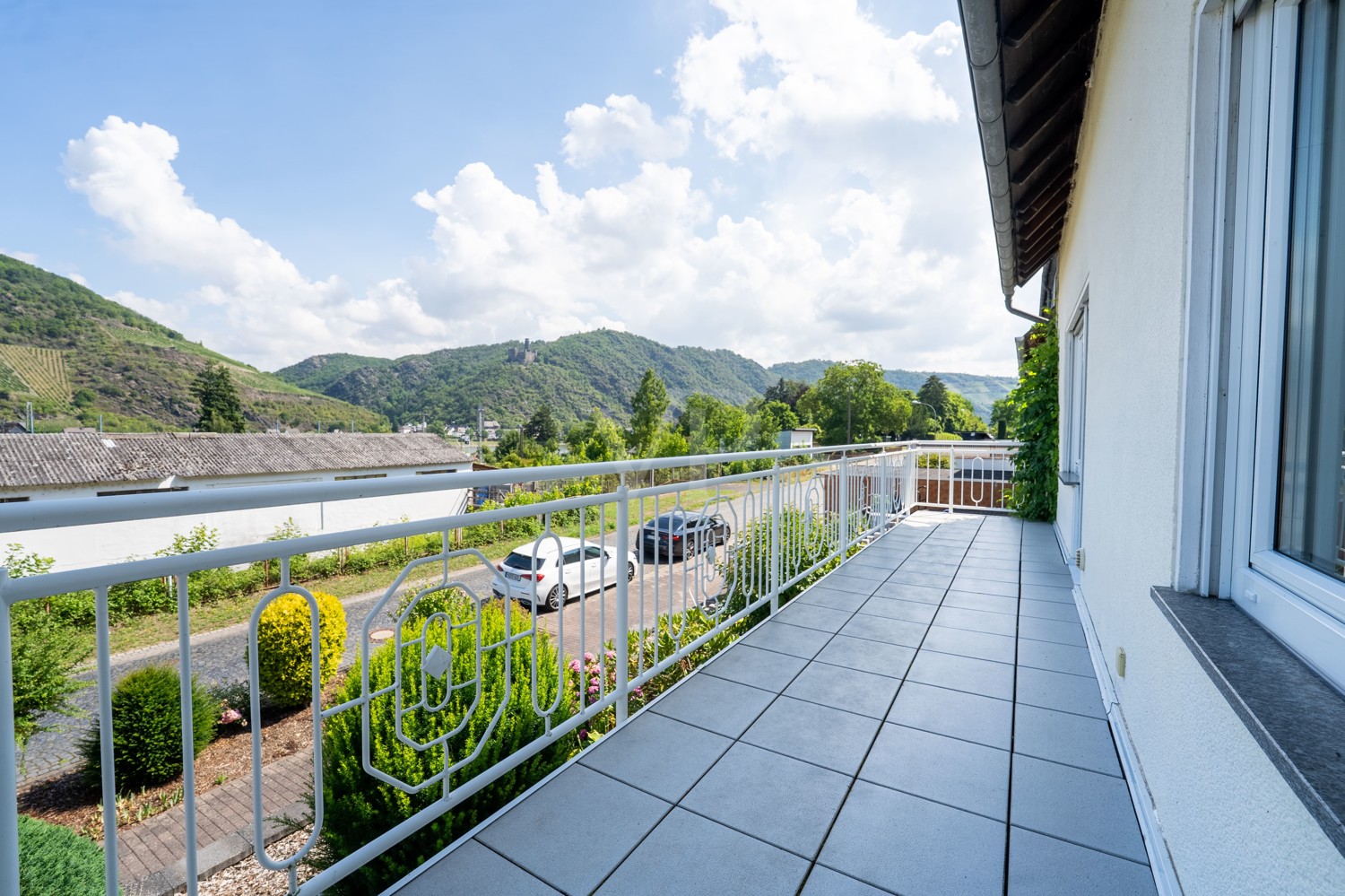 Angrenzender Balkon