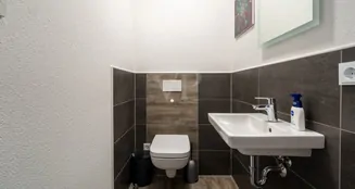 von_poll_real_estate_property_25211041_image_4