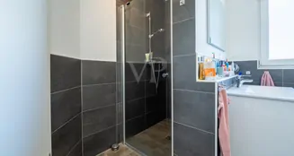 von_poll_real_estate_property_25211041_image_8