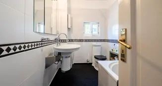 von_poll_real_estate_property_25014088_image_8