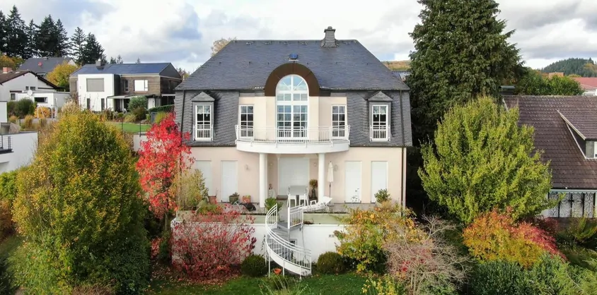 von Poll Immobilien GmbH