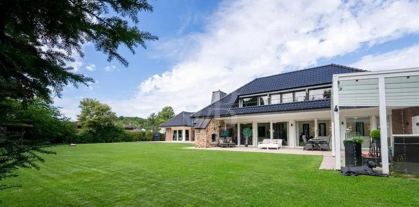 von Poll Immobilien GmbH