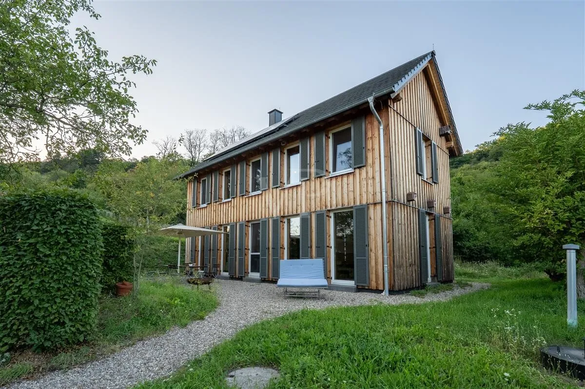 Wohnhaus-Blick von Südosten