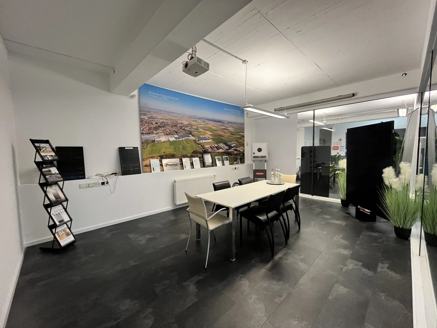 Gemeinsamer Besprechungsraum