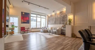 von_poll_real_estate_property_25211052_image_0