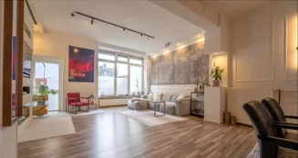 von_poll_real_estate_property_25211052_image_0