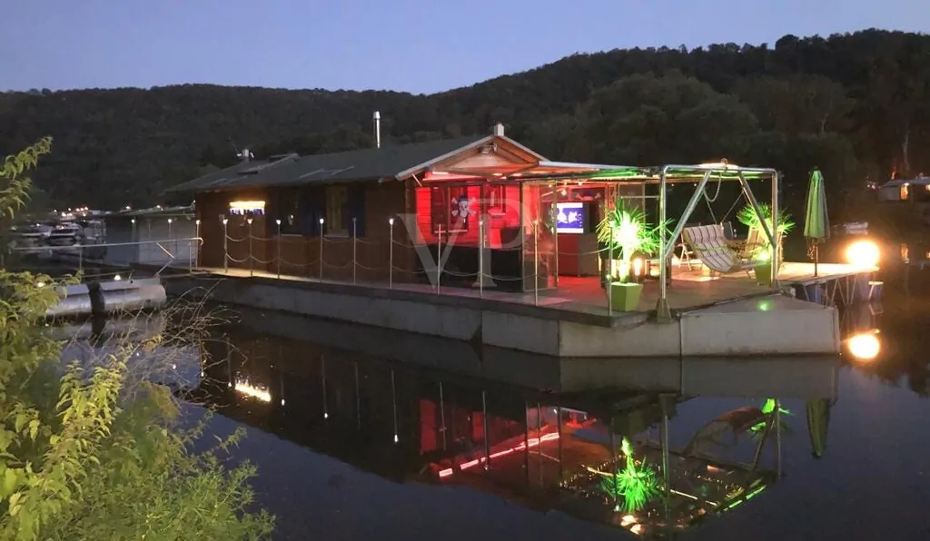 mpression mit Abendbeleuchtung