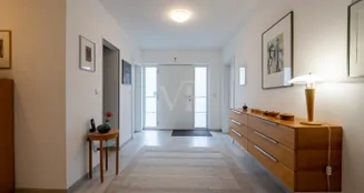 von_poll_real_estate_property_26211003_image_3