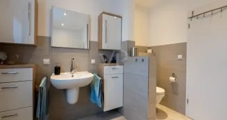 von_poll_real_estate_property_26211003_image_12