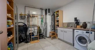 von_poll_real_estate_property_26211003_image_14