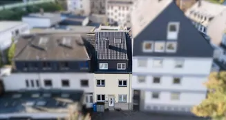 von_poll_real_estate_property_26014013_image_0