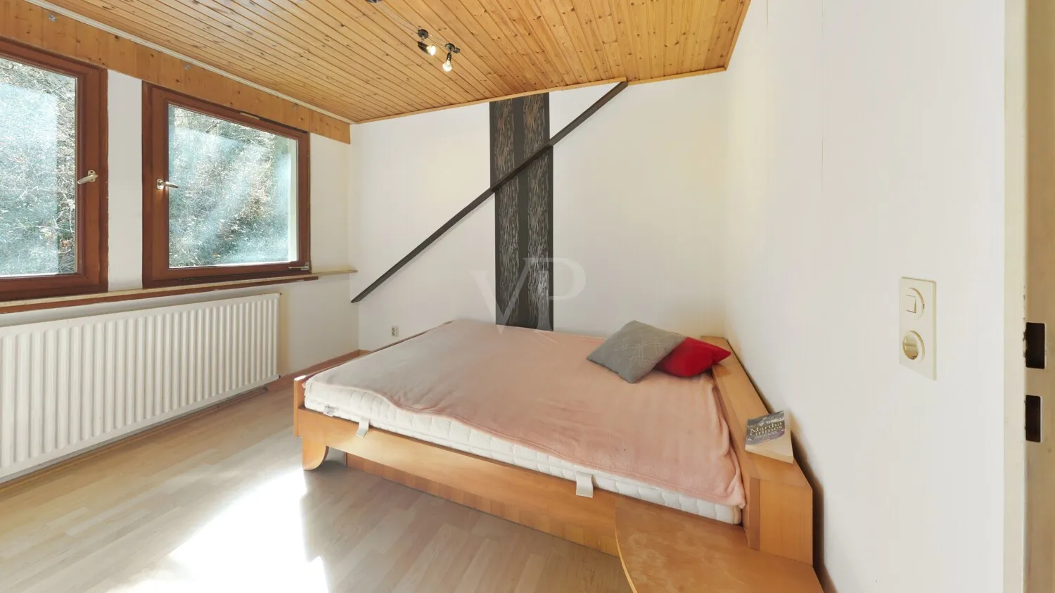 Schlafzimmer DG
