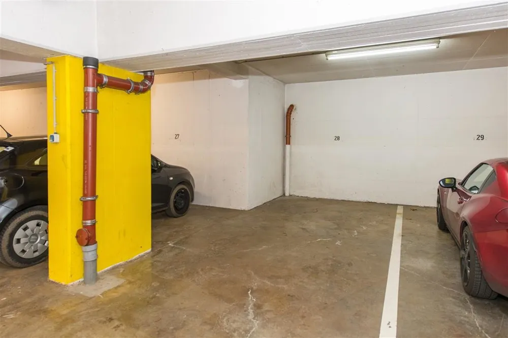 Gepflegte Wohnung mit Balkon und neuwertiger Einbauküche in WHU- Nähe - Photo 5