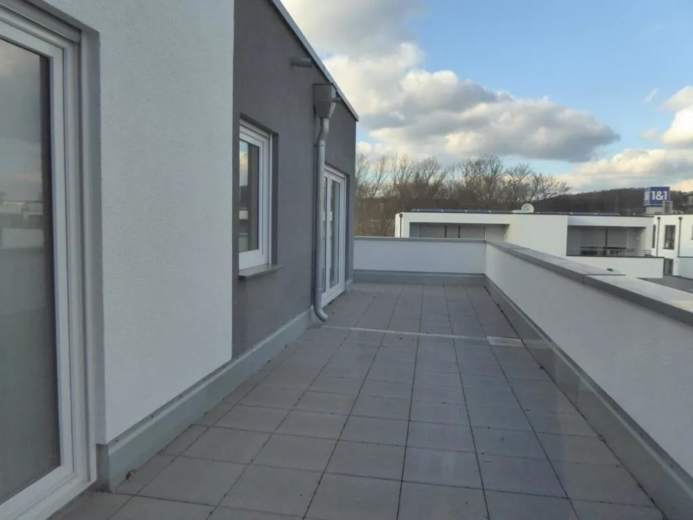 Zentral und großzügig - Modernes Penthouse mit Einbauküche nahe ICE Bahnhof - Foto 5