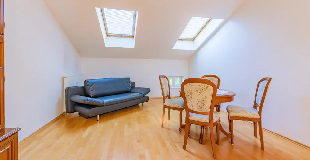 Ess-Wohnbereich zur Straßenseite