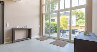 von_poll_real_estate_property_24109039_image_2