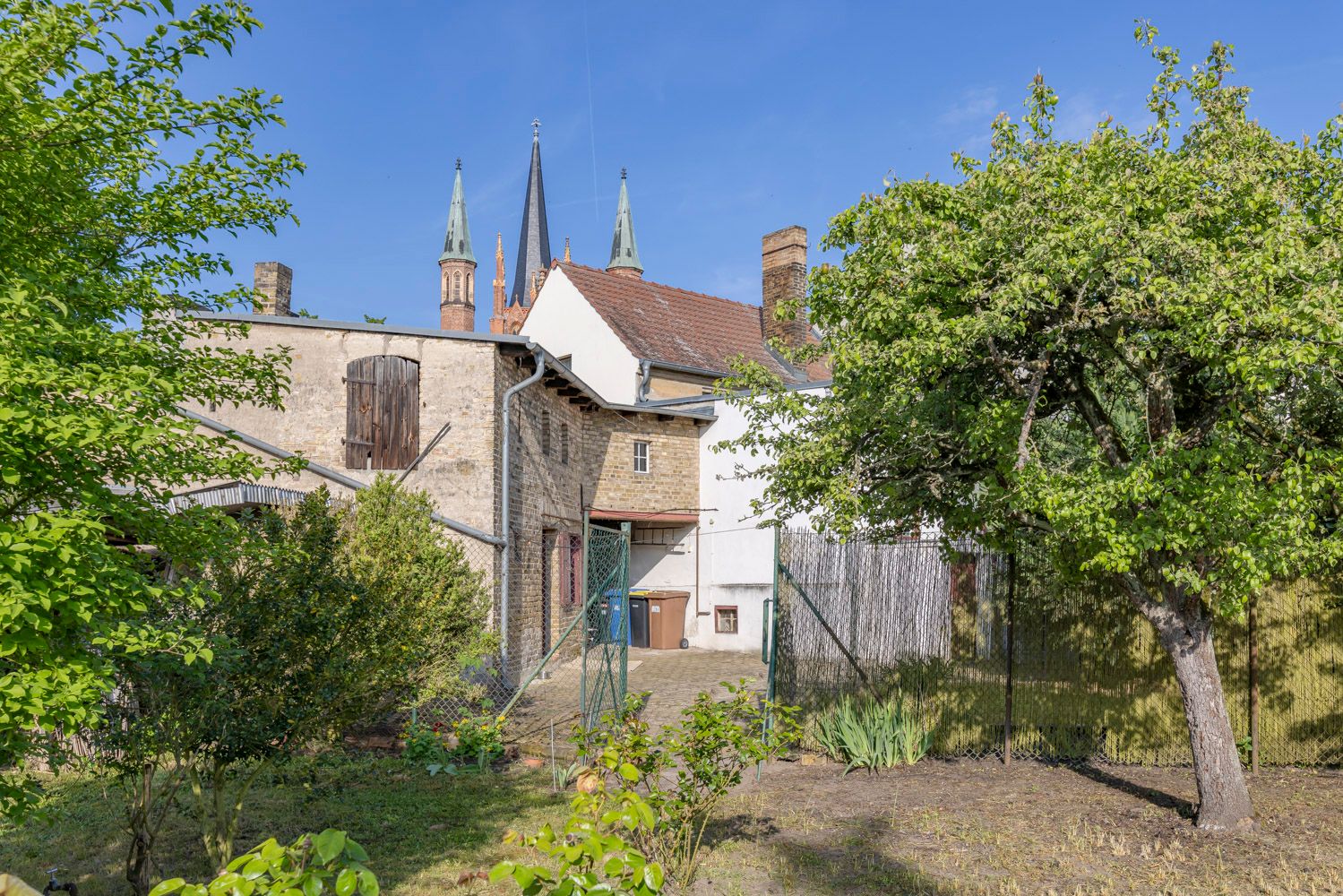 Haus von der Gartenseite