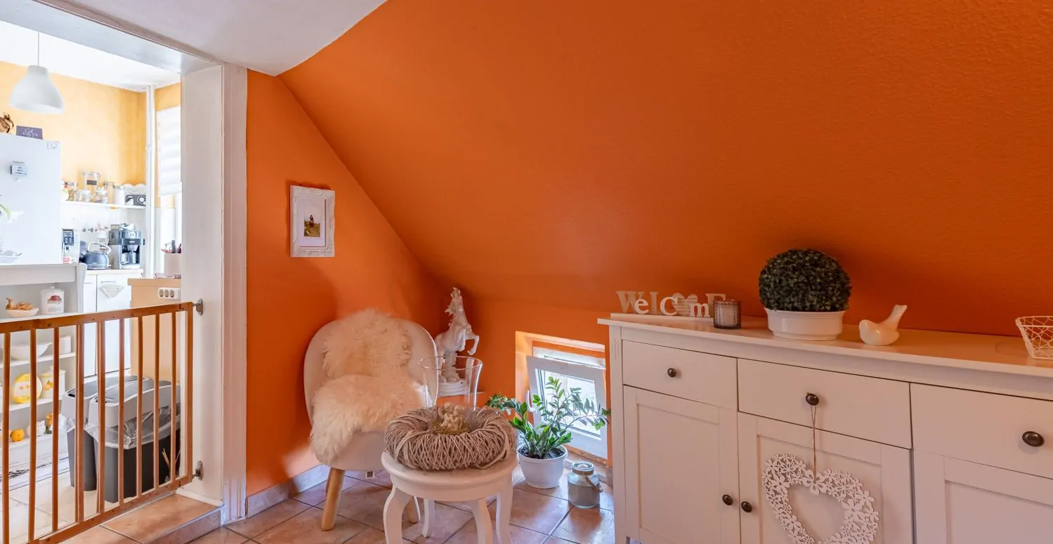 Diele mit Durchgang zur Küche