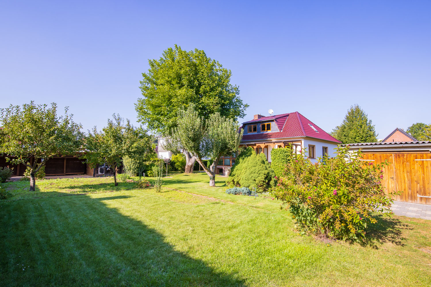 Großes Einfamilienhaus mit Potenzial in Bergholz-Rehbrücke