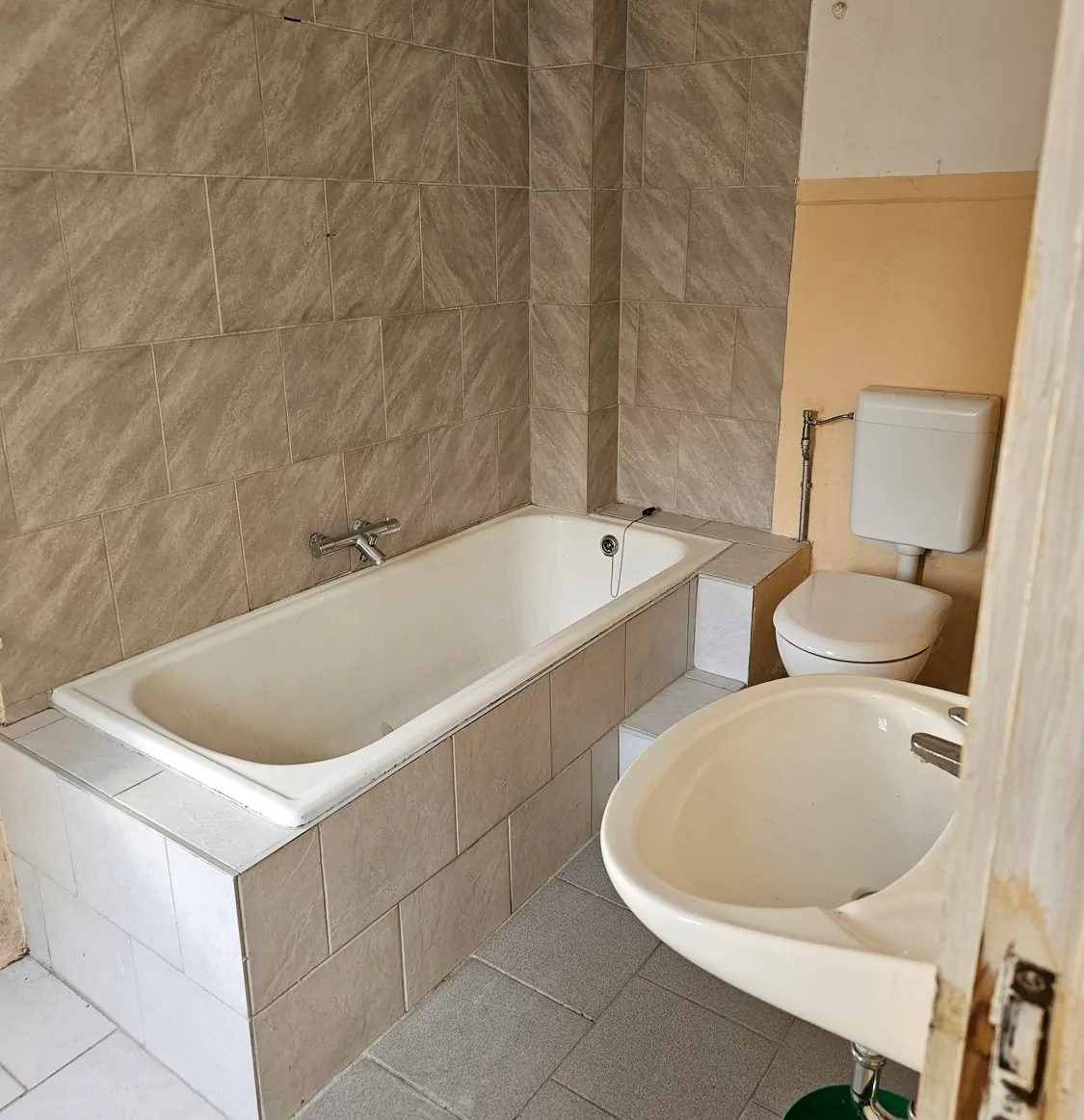 Wannenbad Wohngebäude