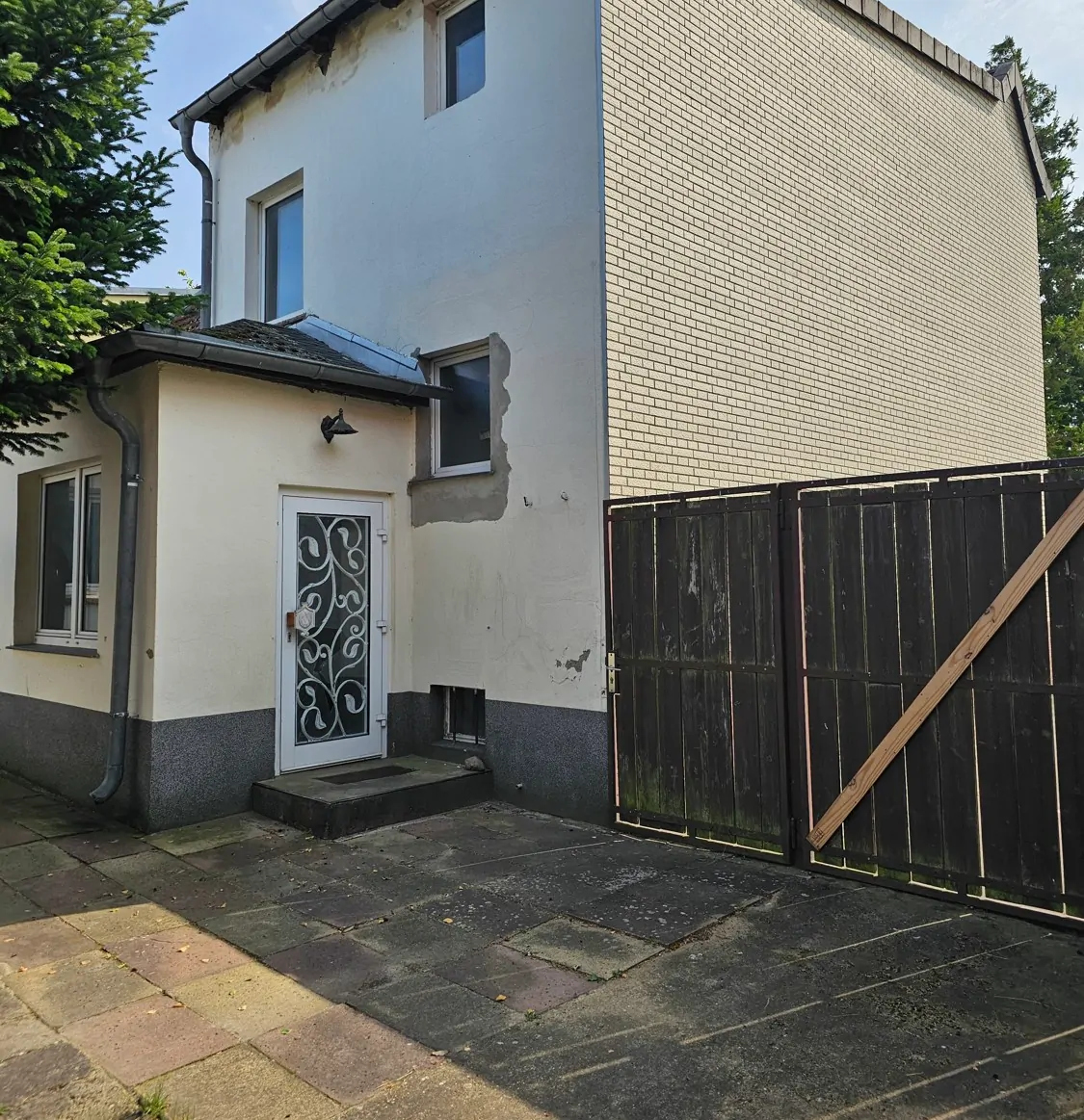 2. Wohngebäude entkernt)