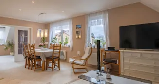 von_poll_real_estate_property_24310021_image_2