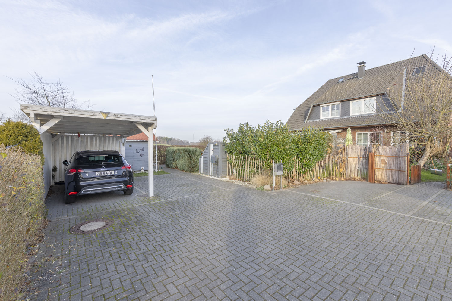 Schöne Doppelhaushälfte mit traumhaftem Weitblick