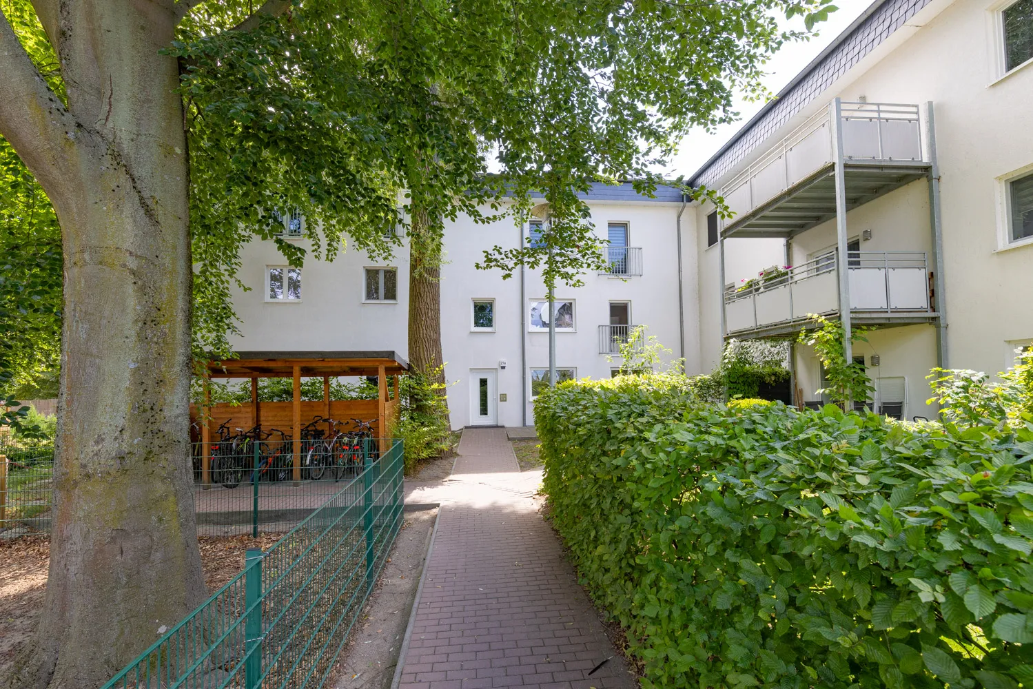 Weg zum Hauseingang