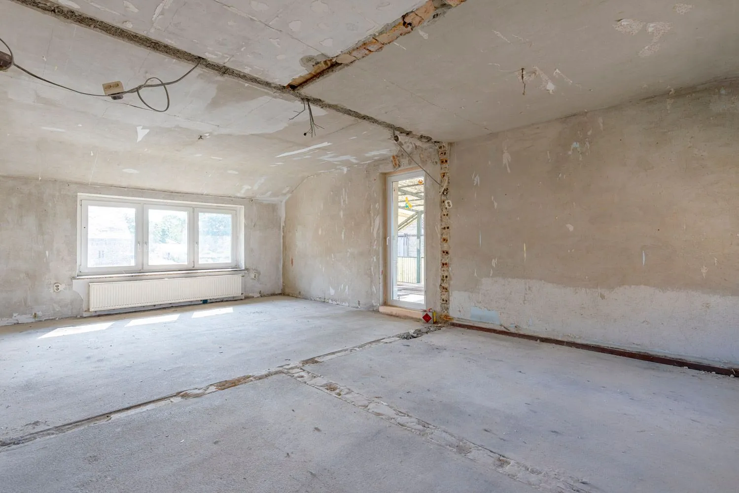 es sollte ein großes Wohnzimmer entstehen