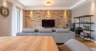 von_poll_real_estate_property_25109019_image_1