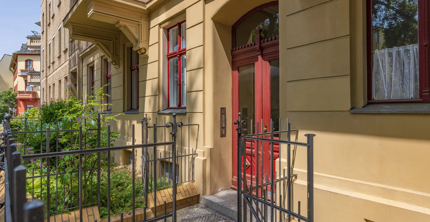 Schöne 2-Zimmer-Wohnung im historischen Mehrfamilienhaus