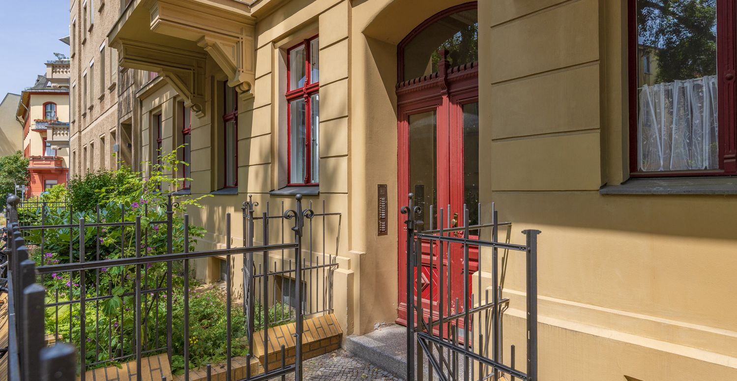 Schöne 2-Zimmer-Wohnung im historischen Mehrfamilienhaus