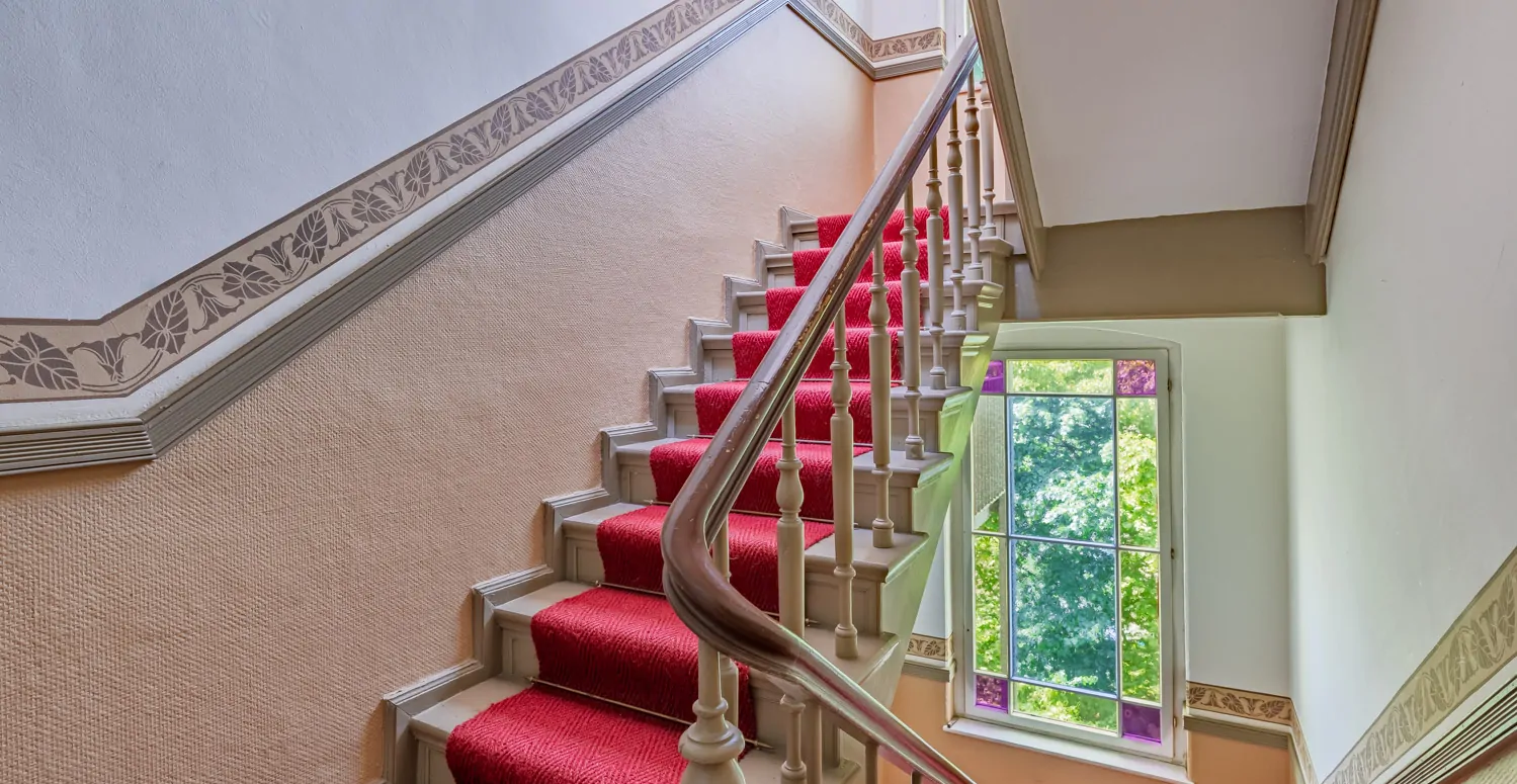 Schöne 2-Zimmer-Wohnung im historischen Mehrfamilienhaus