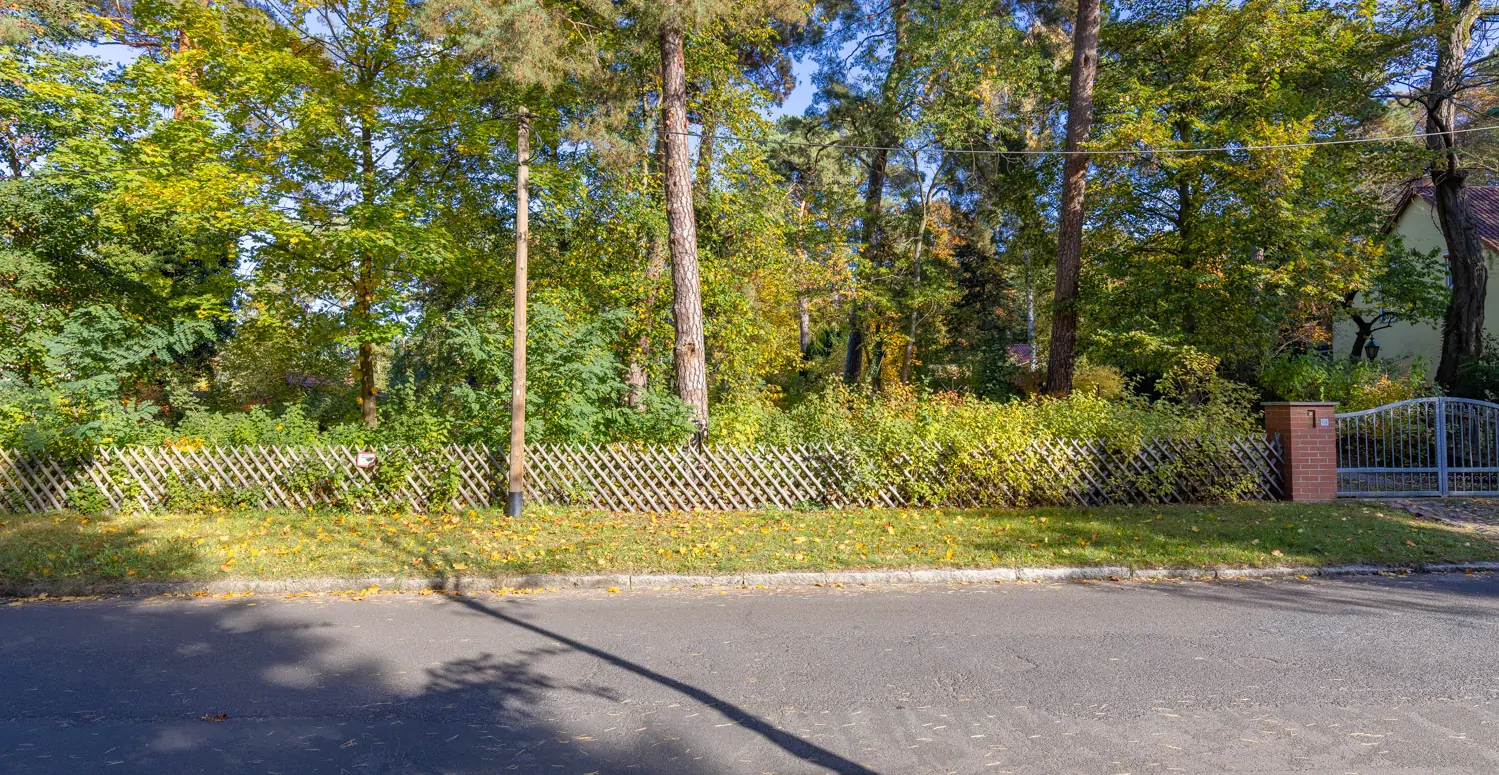 Frontansicht Grundstück