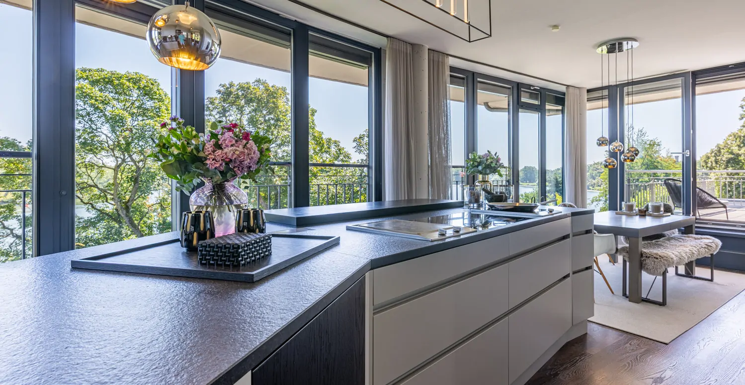 Küche und Essbereich