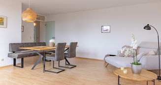 von_poll_real_estate_property_25310013_image_1