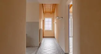 von_poll_real_estate_property_25109045_image_1