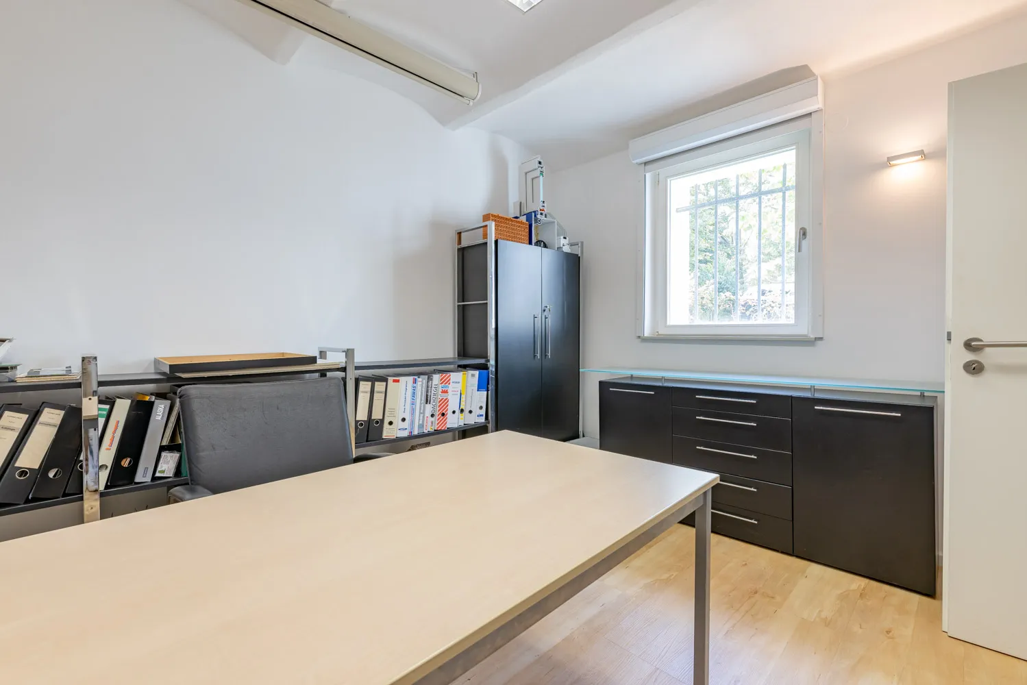 Bürozimmer Souterrain