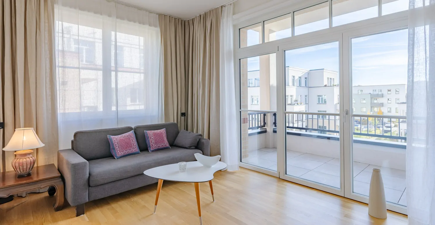 Ceiling to floor triple-glazed windows