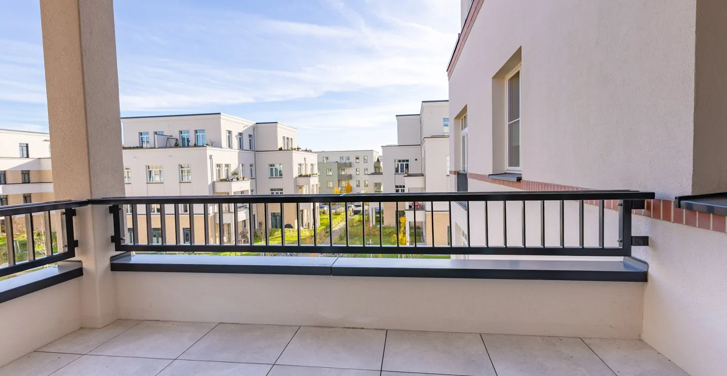 Elegant light-filled 1-bedroom apartment with balcony, close to Potsdam’s historic city centre