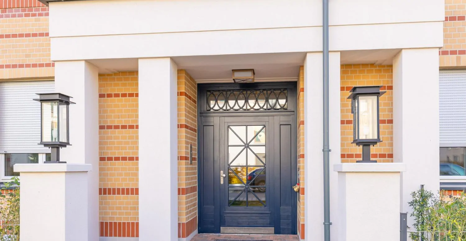 Elegant light-filled 1-bedroom apartment with balcony, close to Potsdam’s historic city centre